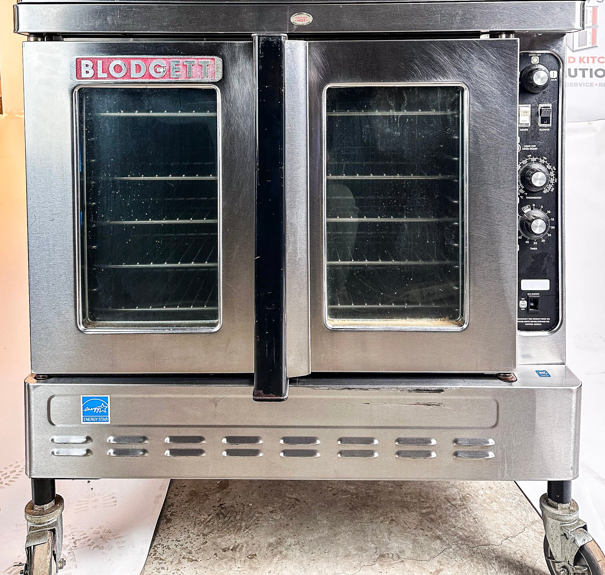 Blodgett DFG-100 Natural Gas Double Stack Convection Oven – Standard Controls, Casters