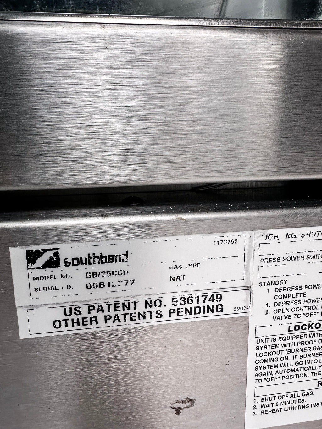 Southbend Marathoner Gold Natural Gas Double Stack Convection Oven - View-through doors on Casters