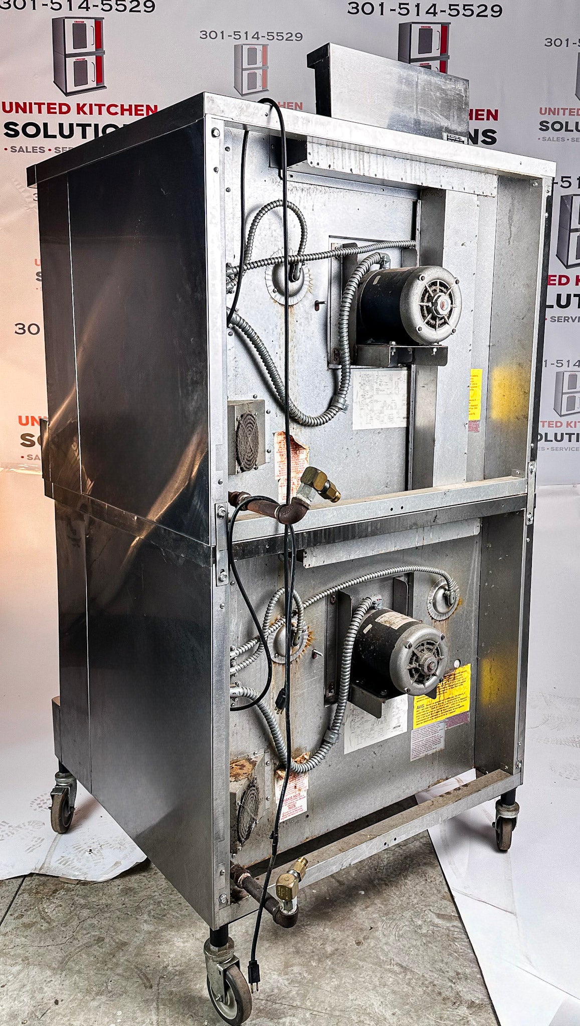 Blodgett DFG-100 Natural Gas Double Stack Convection Oven – Standard Controls, Casters