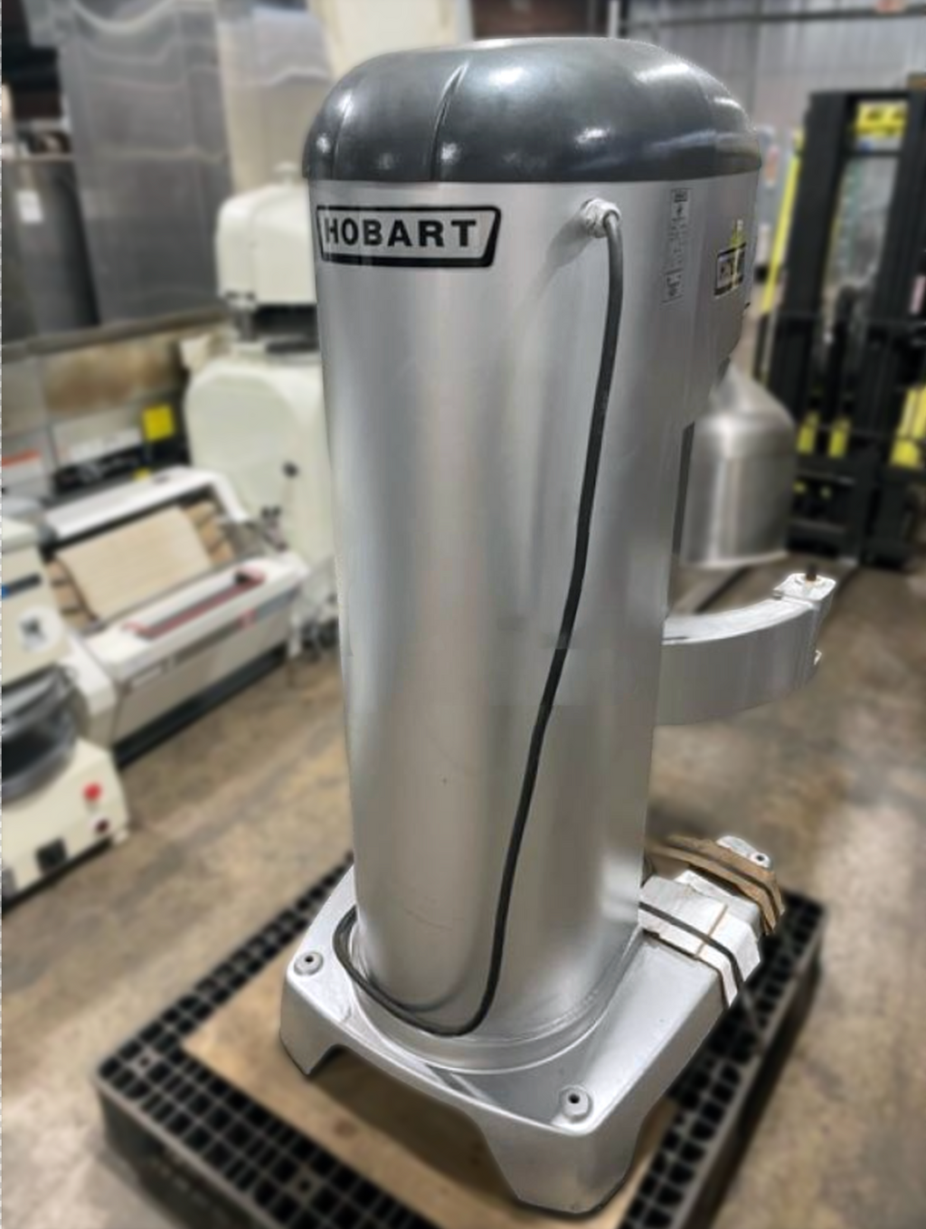 2018 Hobart Legacy HL800 80 Quart Commercial Dough Mixer - With Bowl, Hook, Whip