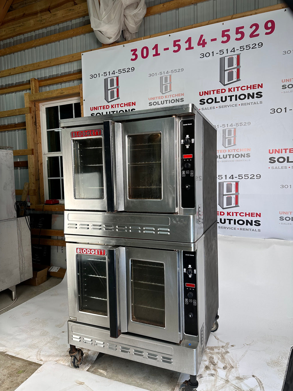 Blodgett DFG-100 Natural Gas Double Stack Convection Oven – Digital Controls, Casters