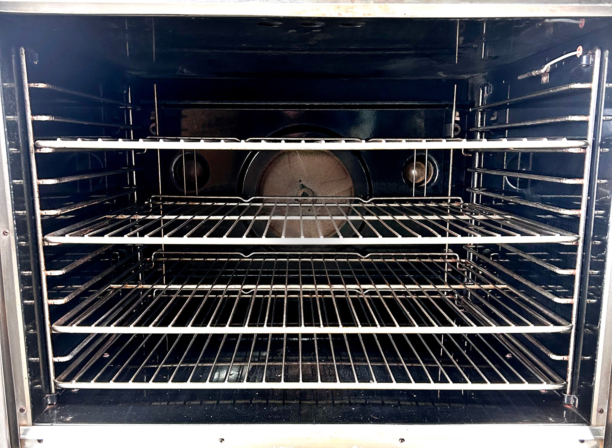 Blodgett DFG-100 Natural Gas Double Stack  Convection Oven – Digital Controls, View-Through Doors, Legs