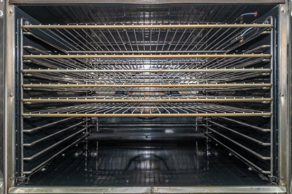 Blodgett Zephaire 100/200 Natural Gas Double Stack Convection Oven – Standard Controls Metal Doors, Casters