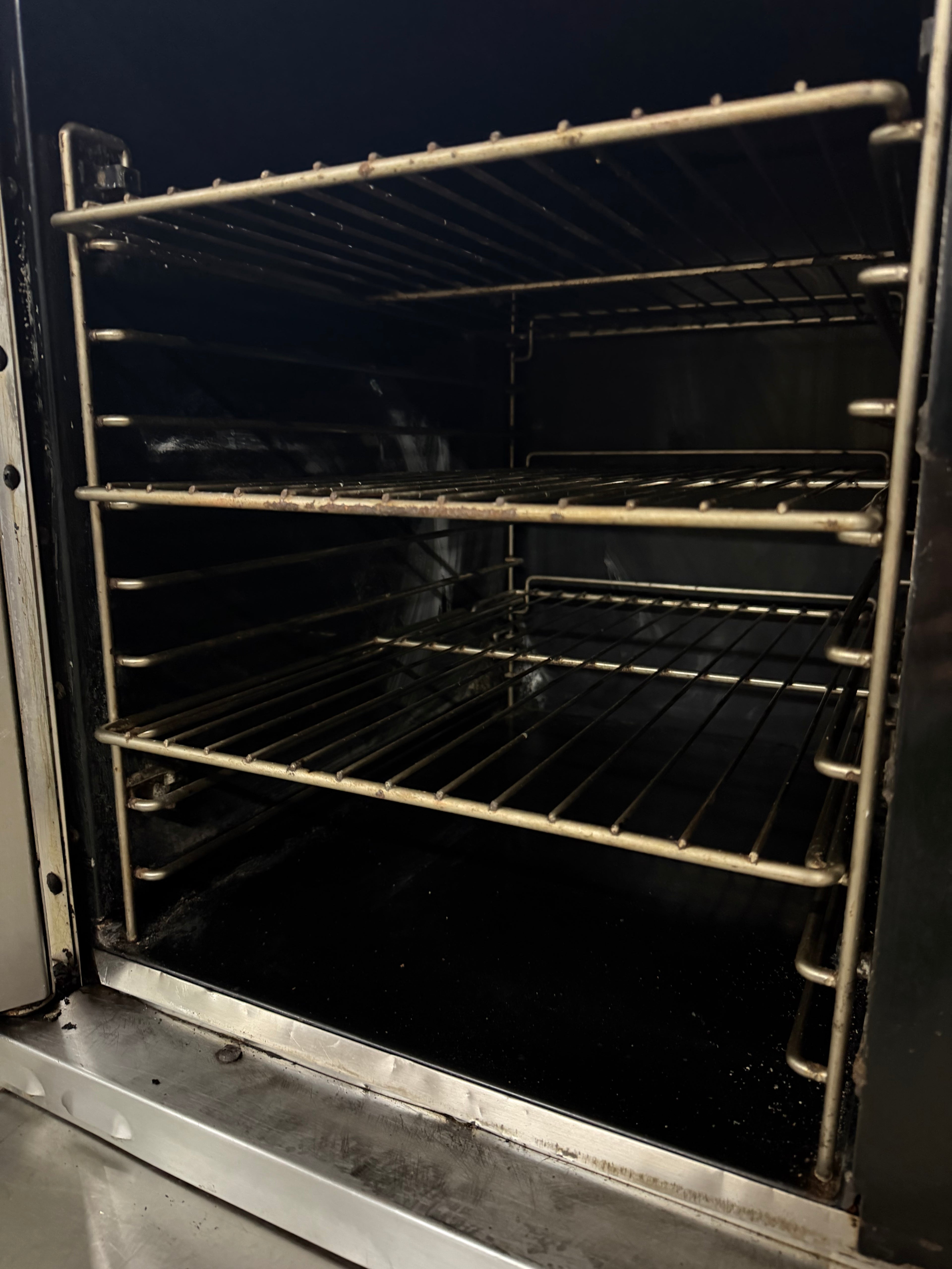 Vulcan EC02D Electric Single Stack Half-Size Convection Oven - View-through doors (without table)