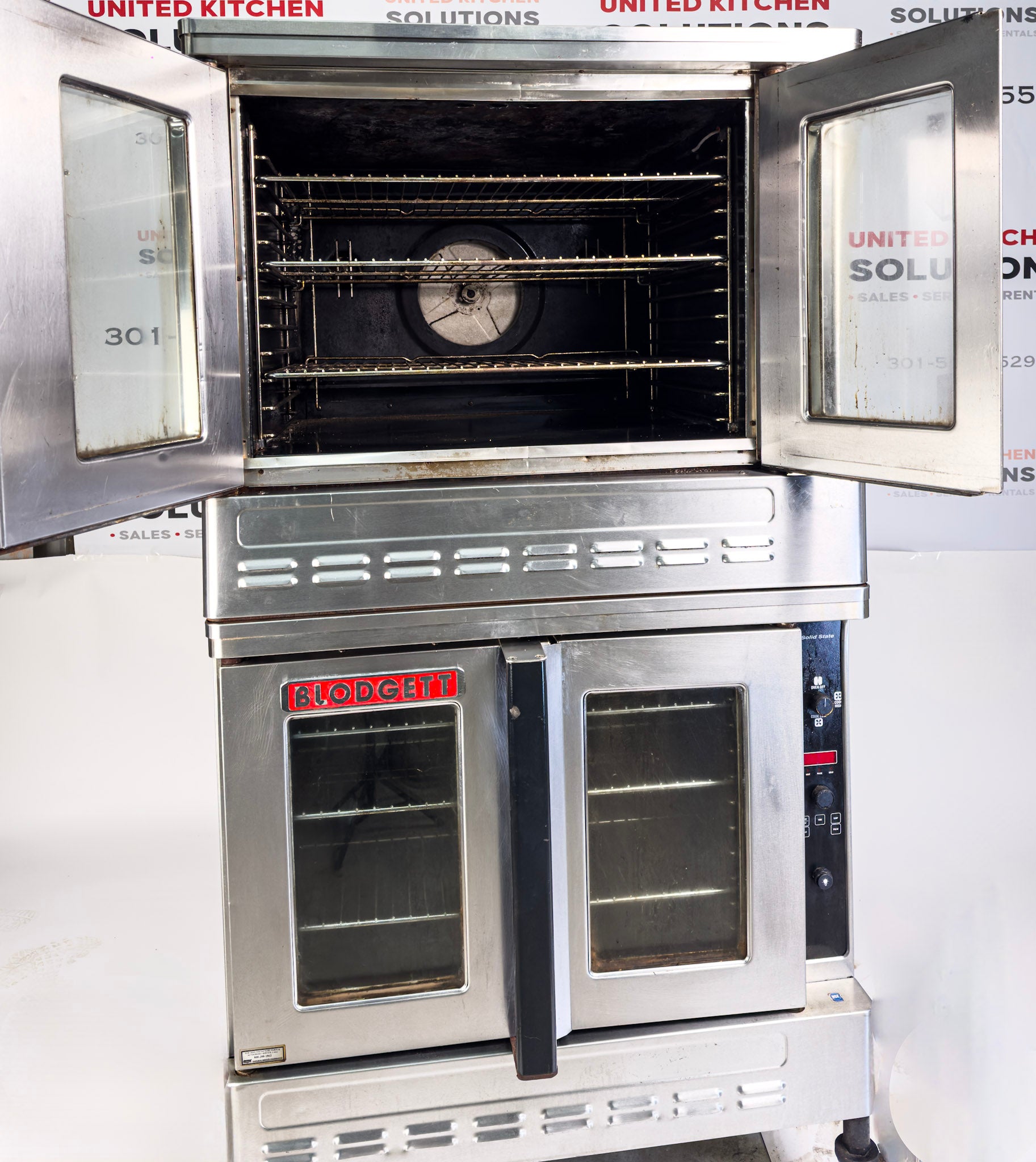 Blodgett DFG-100 Natural Gas Double Stack Convection Oven – Digital Controls, Casters