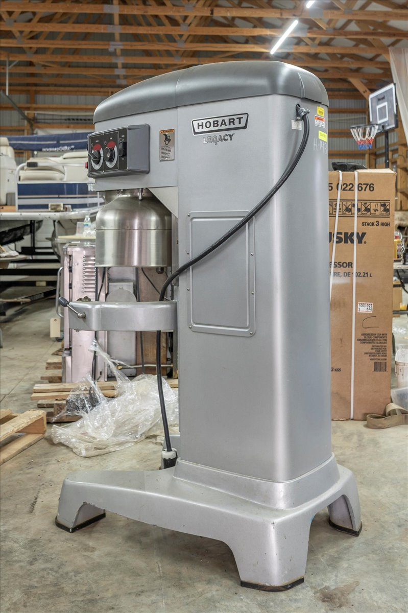 Hobart Legacy HL600 60 Quart Commercial Dough Mixer - Mixer Only