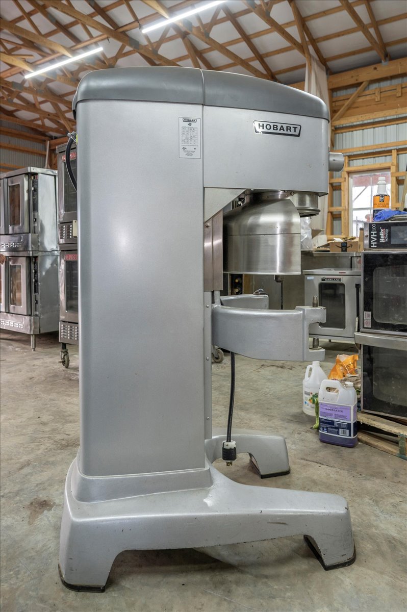 Hobart Legacy HL600 60 Quart Commercial Dough Mixer - Mixer Only