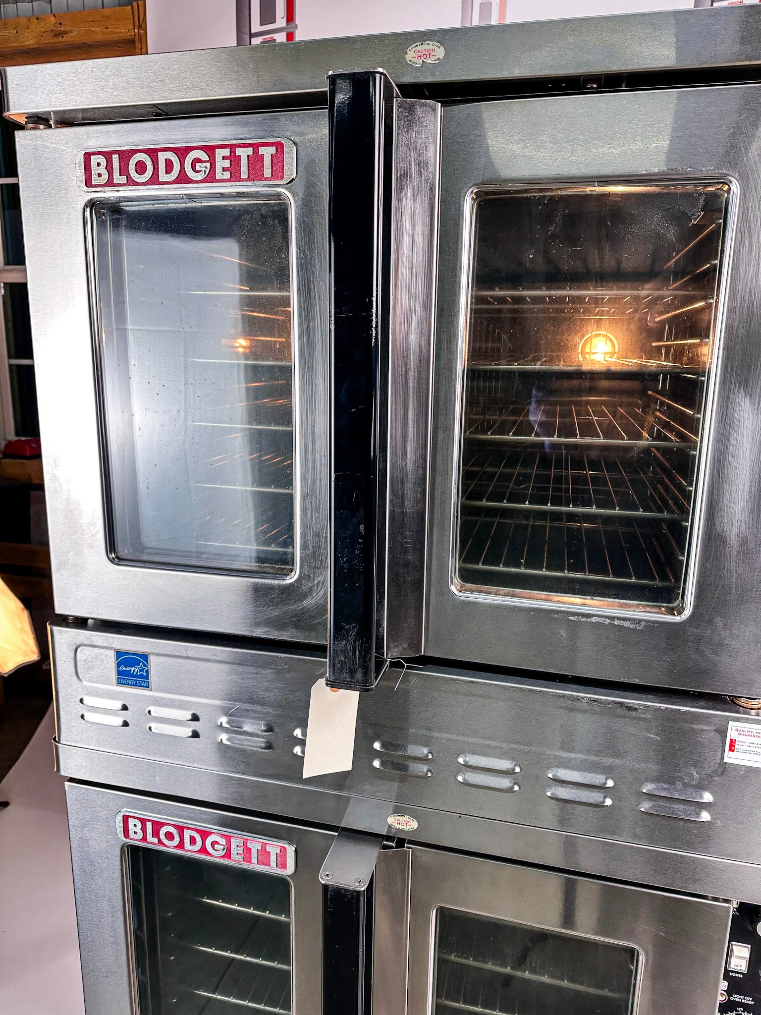 Blodgett DFG-100 Natural Gas Double Stack Convection Oven – Standard Controls, Casters