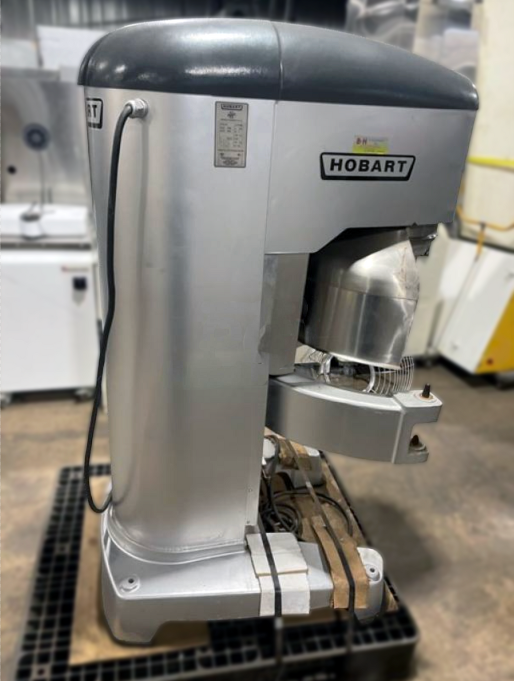 2018 Hobart Legacy HL800 80 Quart Commercial Dough Mixer - With Bowl, Hook, Whip