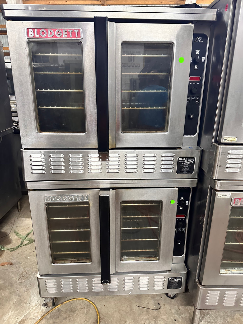 Blodgett DFG-100 Natural Gas Double Stack Convection Oven – Digital & Solid State Controls, View-Through Doors