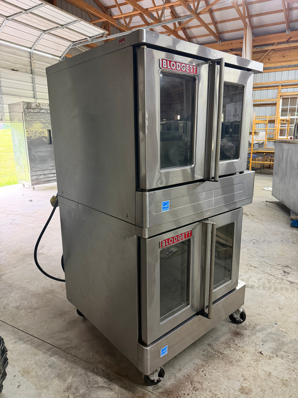 2015 Blodgett SHO Electric Double Stack Convection Oven – Standard Controls View-through doors, Casters