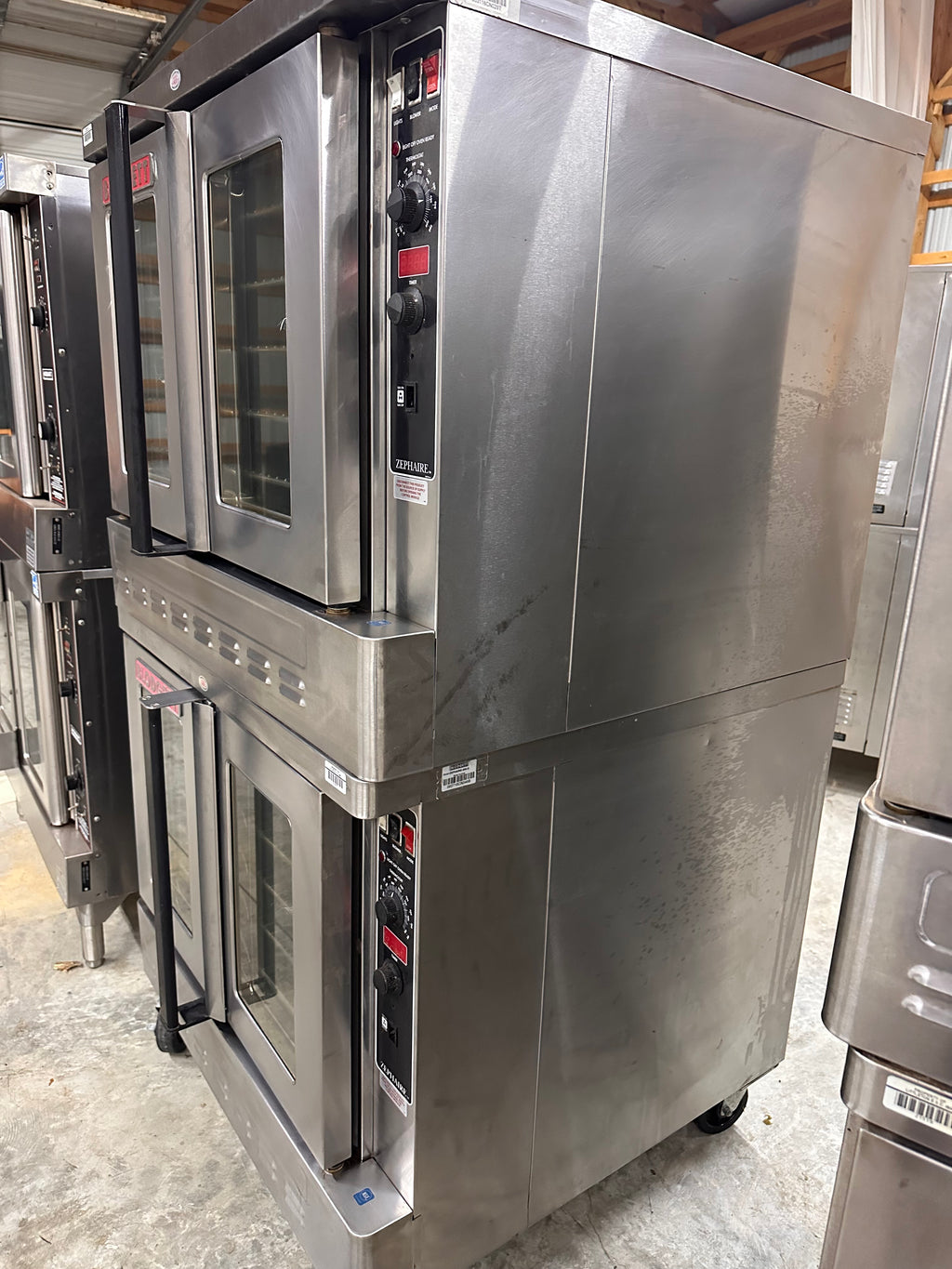 Blodgett DFG-100 Natural Gas Double Stack Convection Oven – Digital Controls, View-Through Doors, Casters