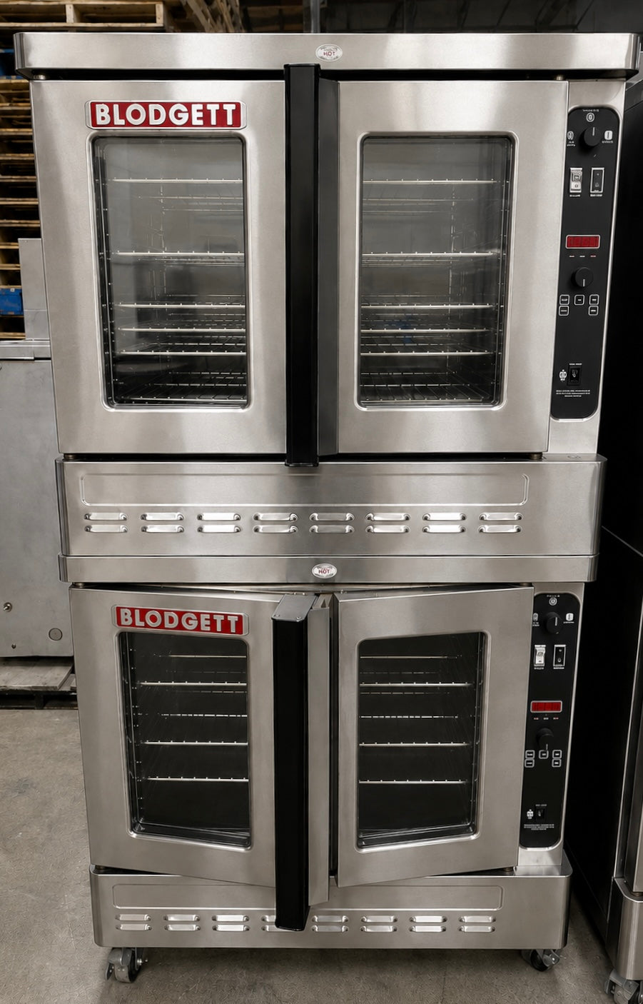 Blodgett DFG-100 Natural Gas Double Stack Convection Oven – Digital & Solid State Controls, View-Through Doors