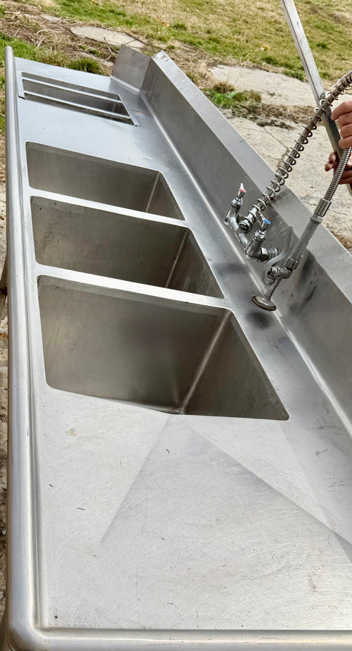 10ft 3-Compartment Sink with Faucet & Sprayer Nozzle