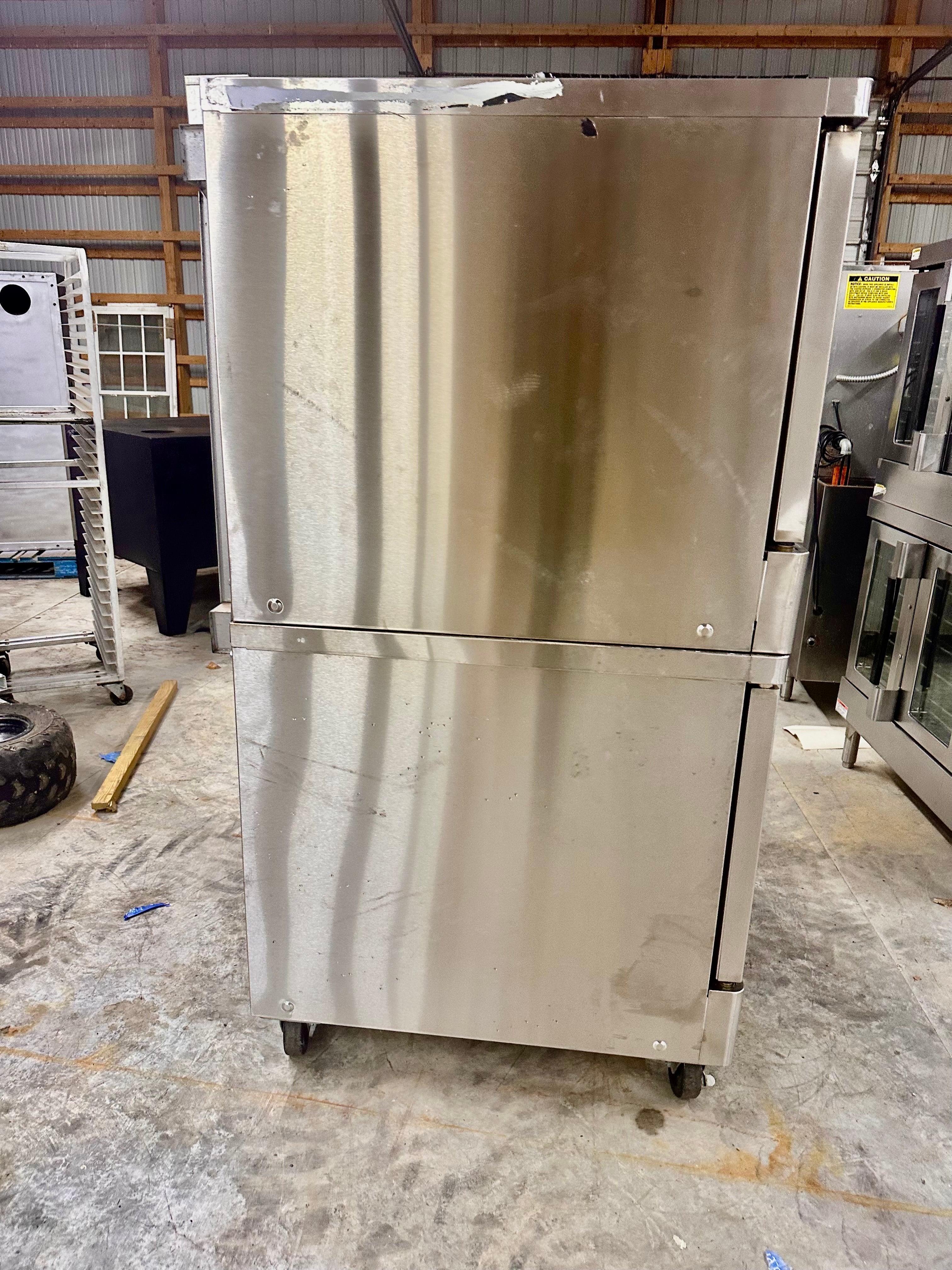 Blodgett DFG-100 Natural Gas Double Stack Convection Oven – Digital Controls, View-Through Doors, Casters