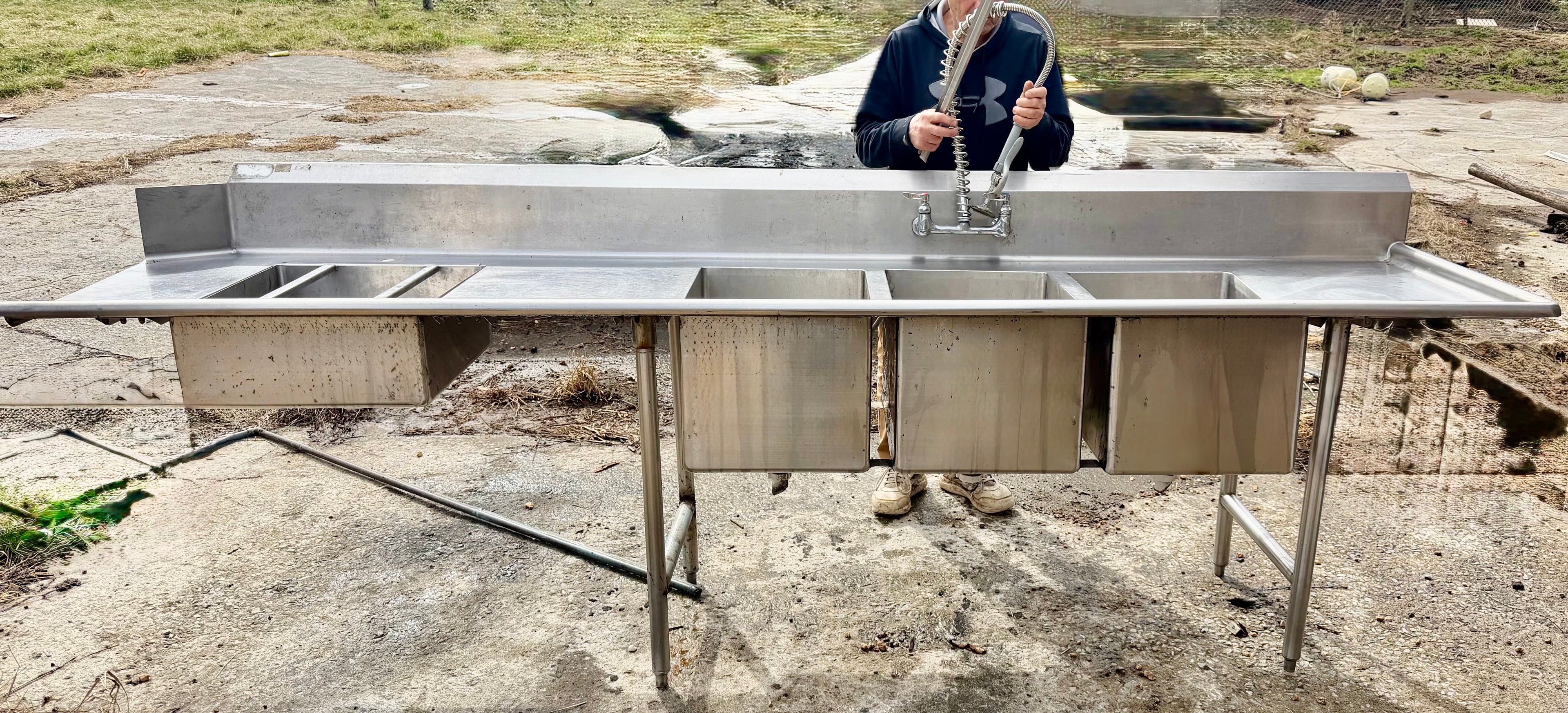 10ft 3-Compartment Sink with Faucet & Sprayer Nozzle