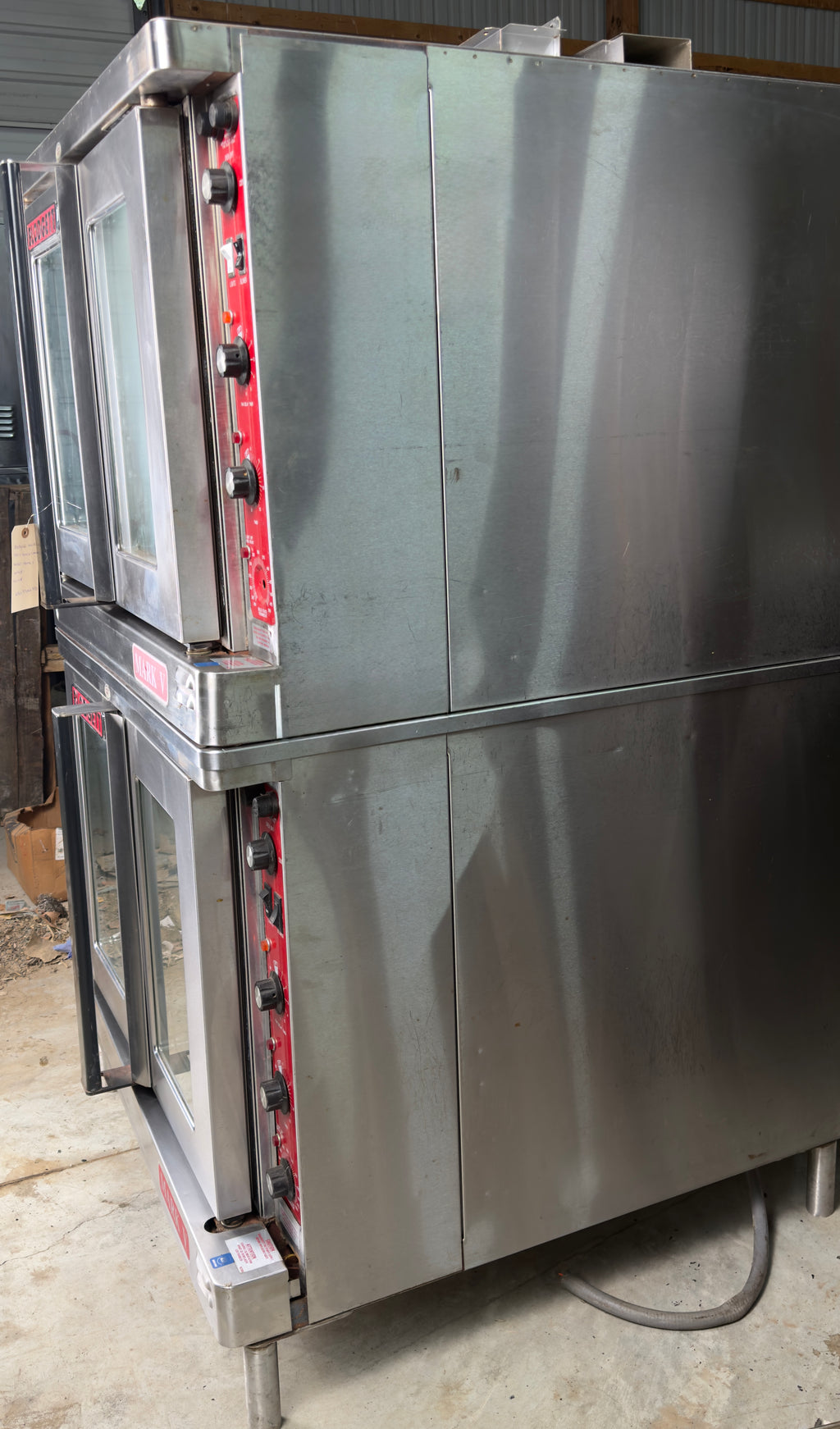 Blodgett Mark V Electric Double Stack Convection Oven – Standard Controls, Legs