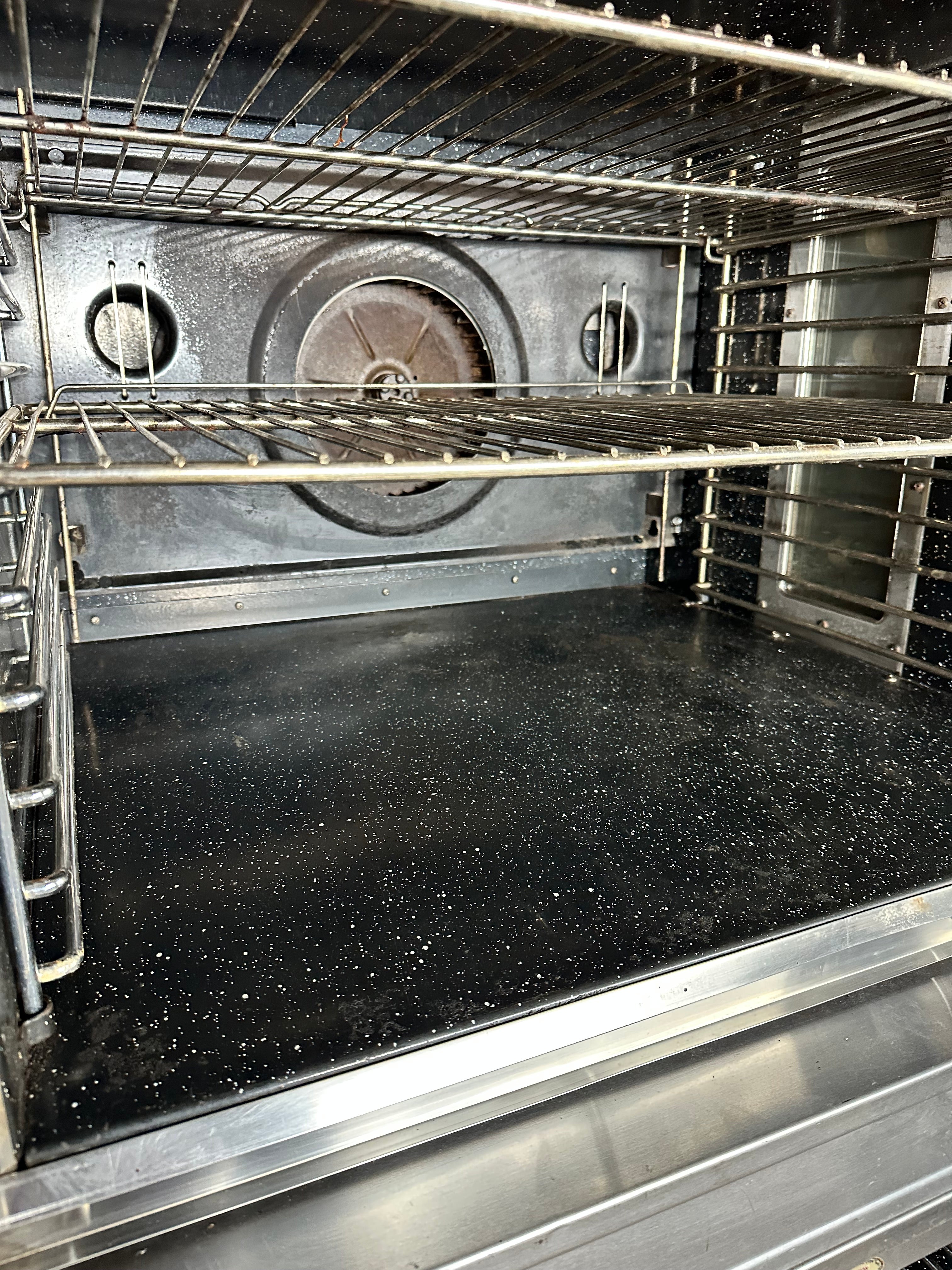 Blodgett Mark V Electric Double Stack Convection Oven – Standard Controls, Metal doors, Legs