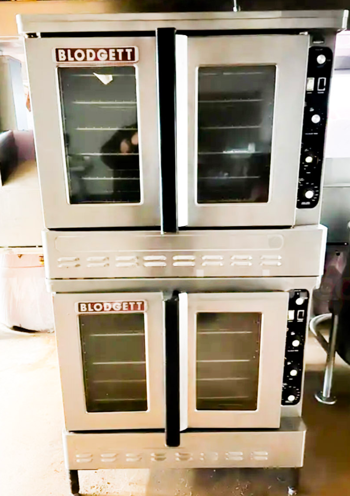 Blodgett Mark V Electric Double Stack Convection Oven - View-through doors on Legs