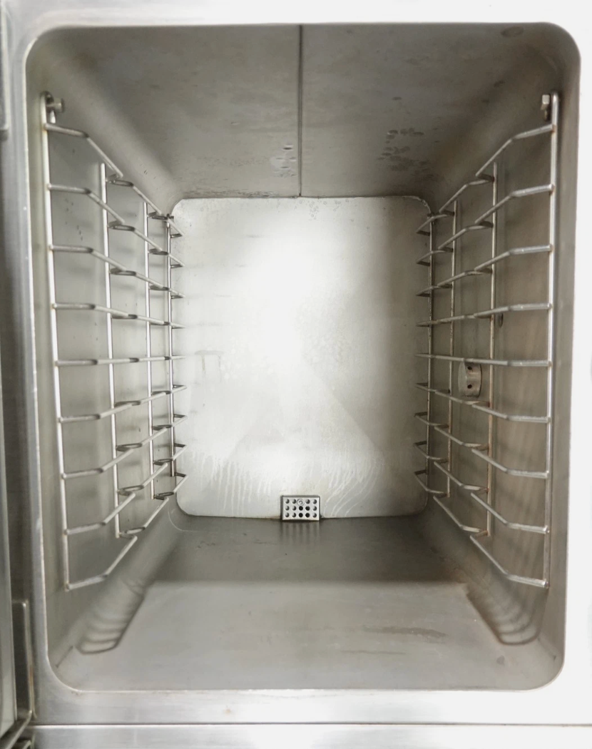Vulcan Stainless Steel Natural Gas 2-Deck Commercial Steam Cabinet (Floor Model)